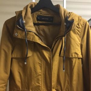 Women’s Zara jacket, size small, amazing color!
